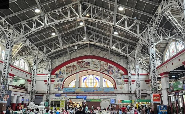 Mumbai Central Railway Station Building: Complete Travel Guide, Facilities, Metro, Hotels & Local Transport